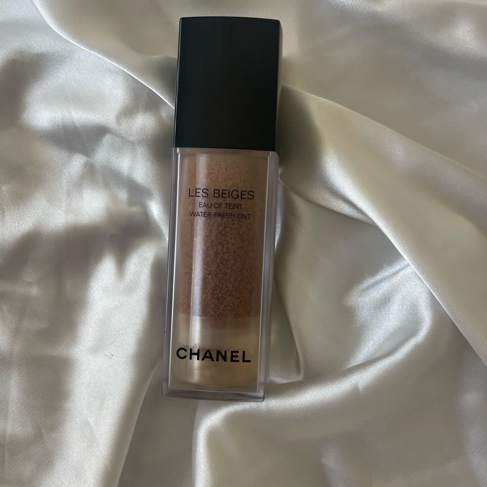 Chanel Les Beiges water tint